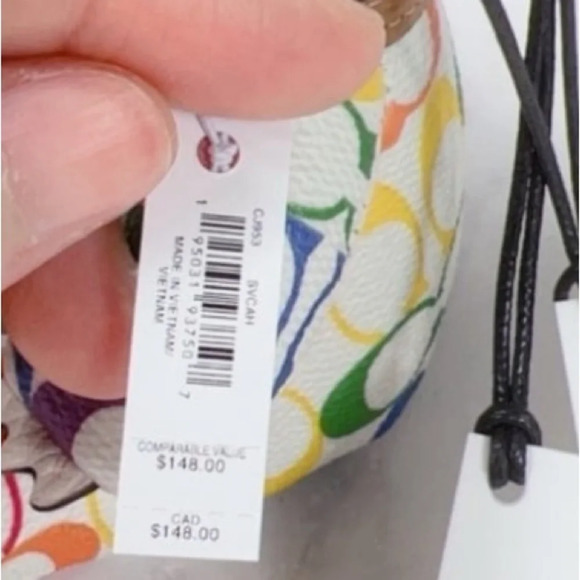 COACH Iconic Rainbow Colored White Signature Bear Keychain Purse Bag Charm NWT - Picture 3 of 8